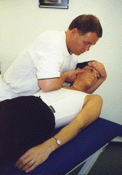 Chirotherapie im Bereich der Halswirbelsule